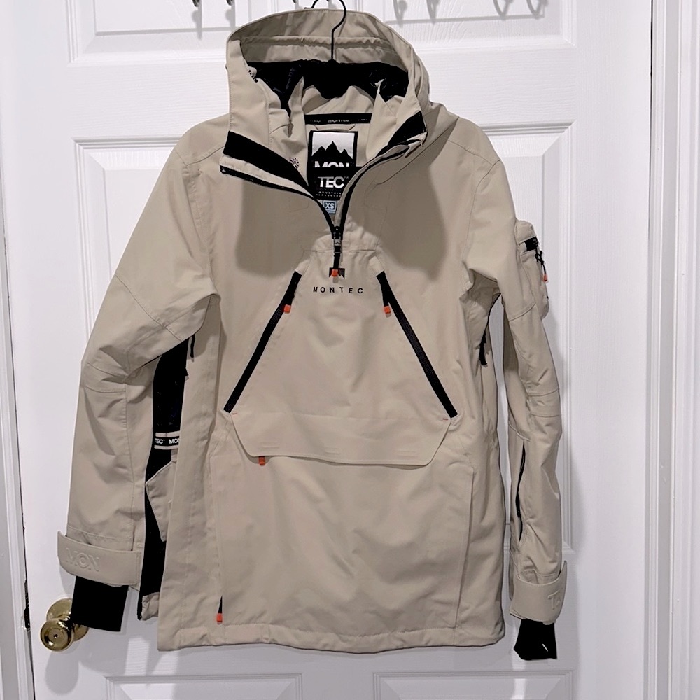 Montec Anzu Ski/Snowboarding Jacket Anorak in Sand, Women’s Size XS (Shell)
